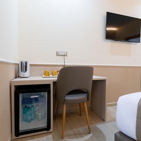 Hotel Maximus Рим Екстер'єр фото