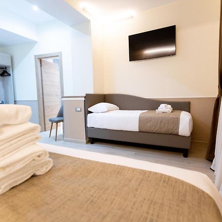 Hotel Maximus Рим Екстер'єр фото