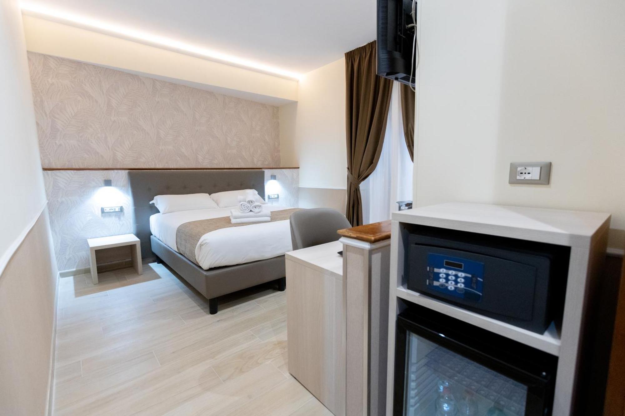 Hotel Maximus Рим Екстер'єр фото