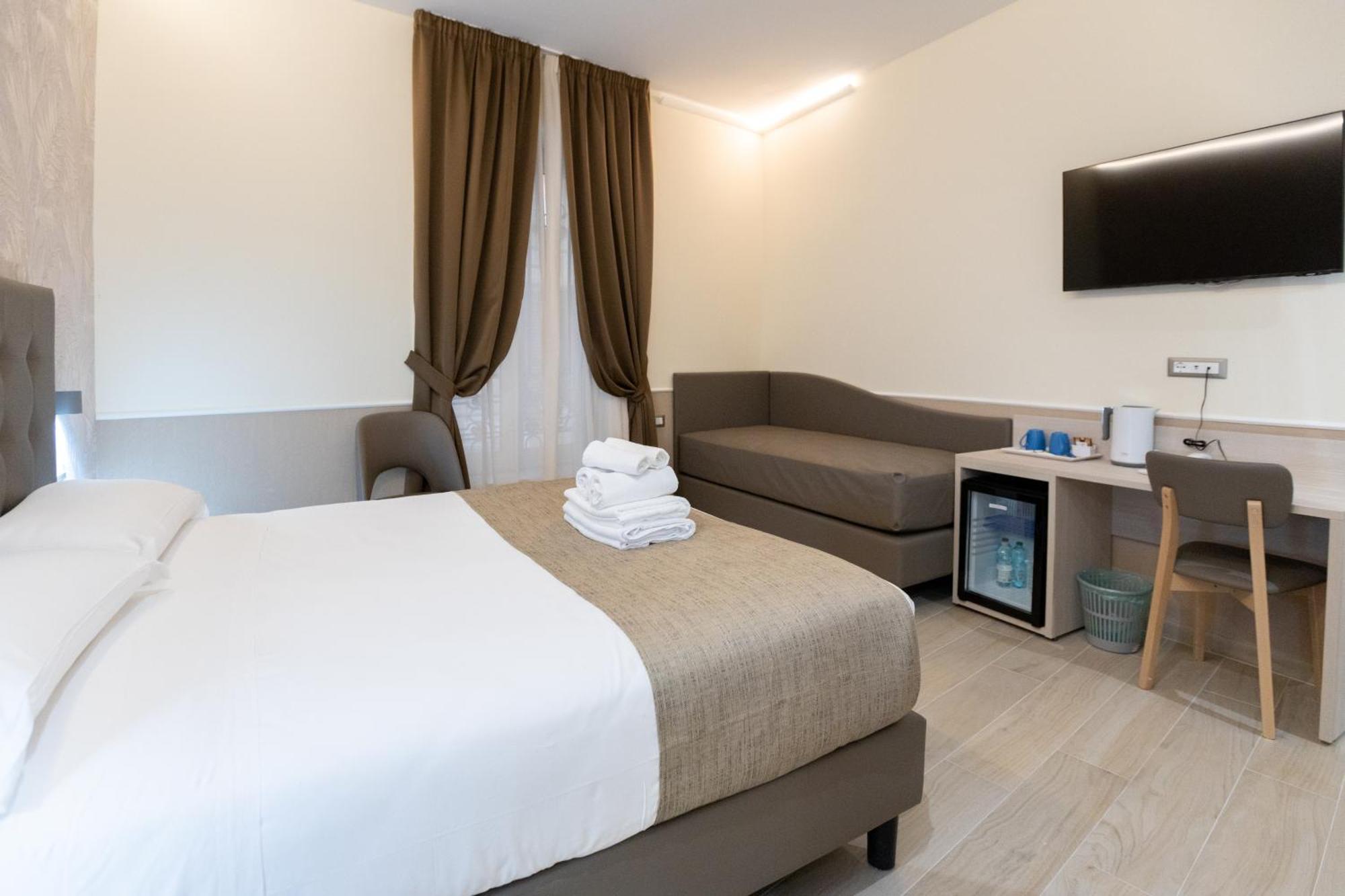 Hotel Maximus Рим Екстер'єр фото