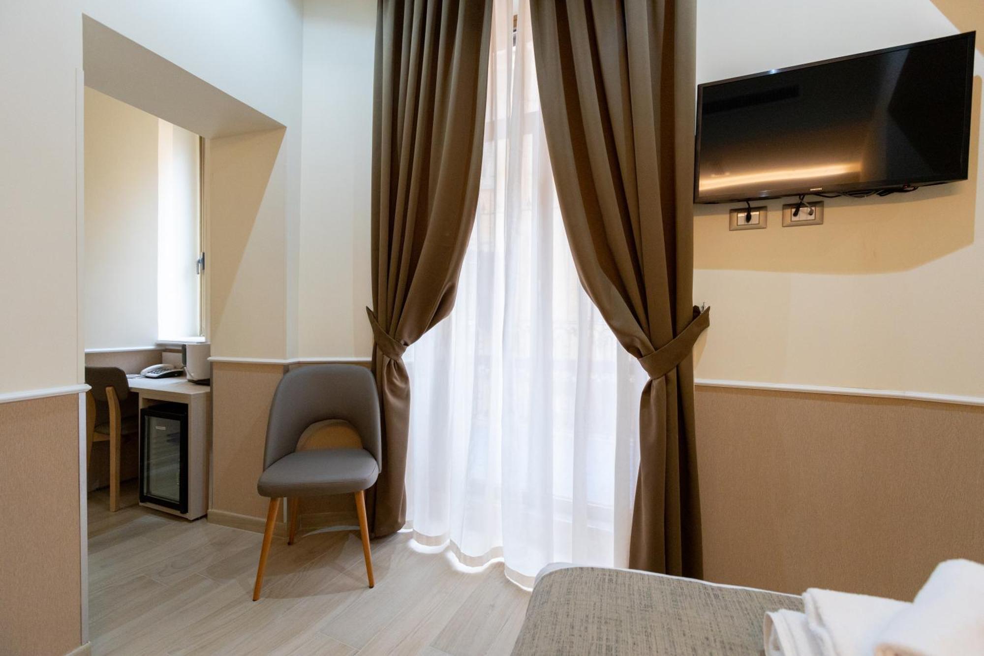 Hotel Maximus Рим Екстер'єр фото